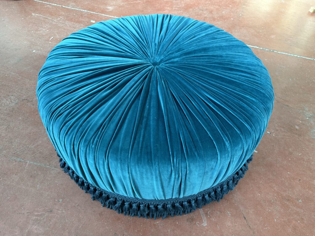 Tessuti per divani moderni: una guida